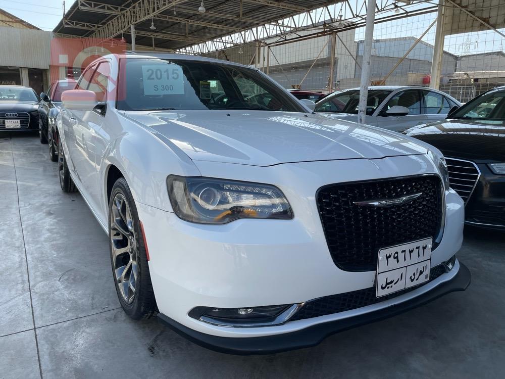 کرایسلەر 300